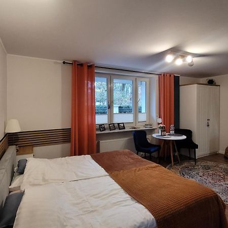 Apartament Przy Parku Наленчув Экстерьер фото